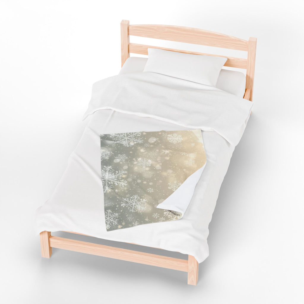 Snowflake Velveteen Plush Blanket — Cozy Winter Throw