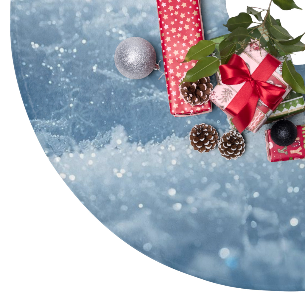 Snowy Snowman Christmas Tree Skirt — Winter Wonderland Holiday Tree Skirt